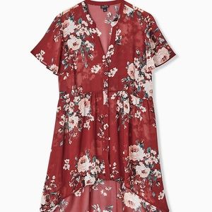 Torrid BRICK RED FLORAL CHIFFON HI-LO SIZE 2